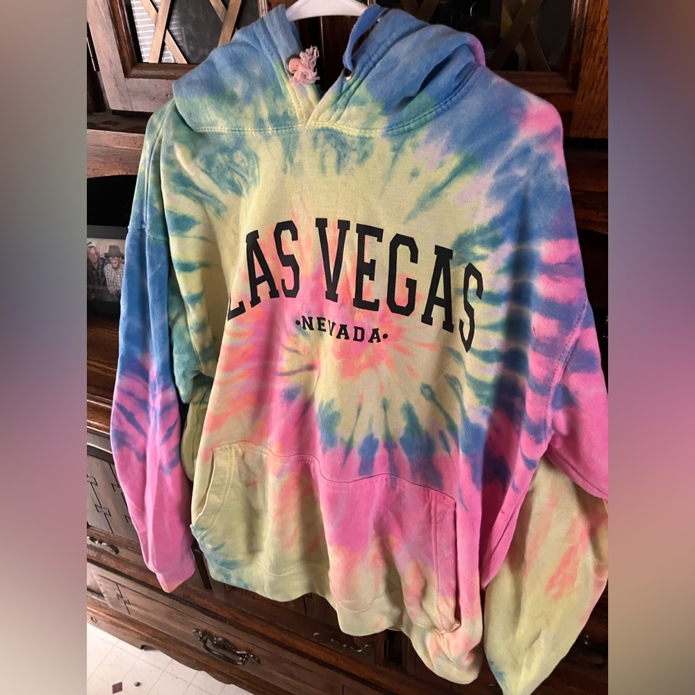 clothes I need GONEEE (or I’m throwing them away)